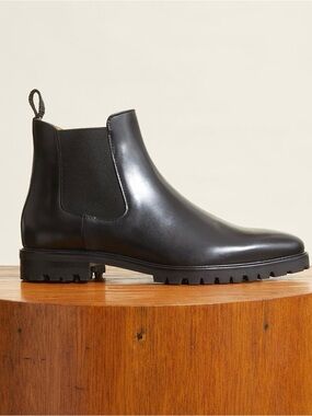 Quinn Lug Sole Chelsea Boot - Black Polished Leather 8.5 Narrow